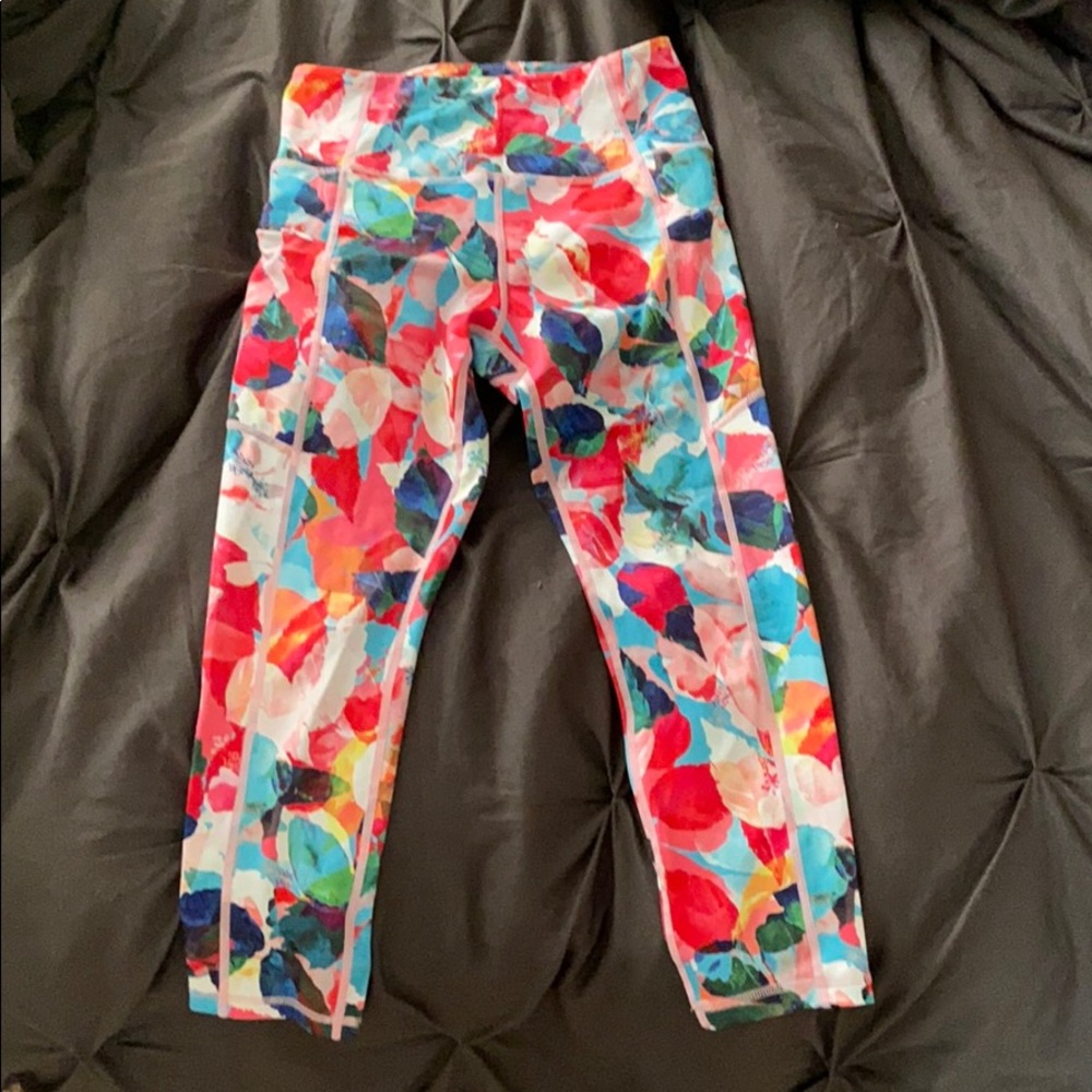 Zyia light n tight floral leggings
